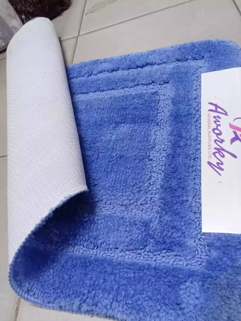 Luxurious Microfiber Bathroom Mats - Image 2